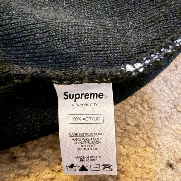 Supreme 2020 New York Black Knit Beanie - Picture 4 of 4